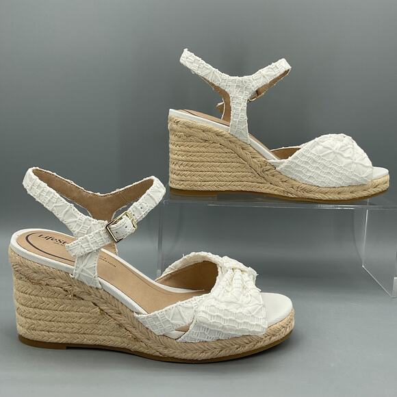 Lifestride Shoes - NEW Lifestride Women’s Tahlia Espadrille Wedge Sandals White Size 7.5W